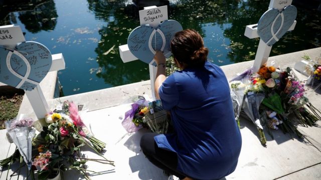 La indignante verdad sobre la masacre de Texas: el tirador permaneció dentro casi 90 minutos